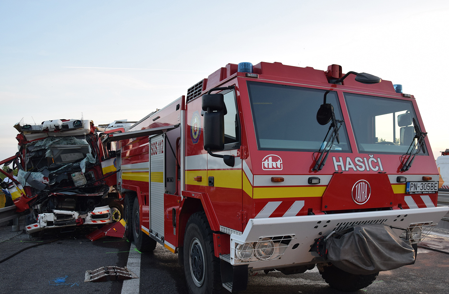 Tragická dopravná nehoda na diaľnici D1. Foto: KR PZ Trenčín