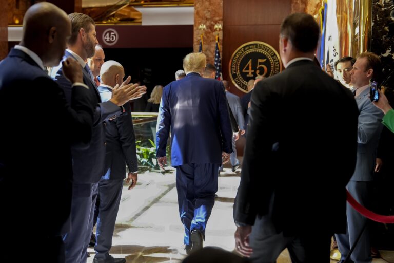 Trump označil proces v New Yorku za nespravodlivý. Foto: TASR/AP Julia Nikhinson