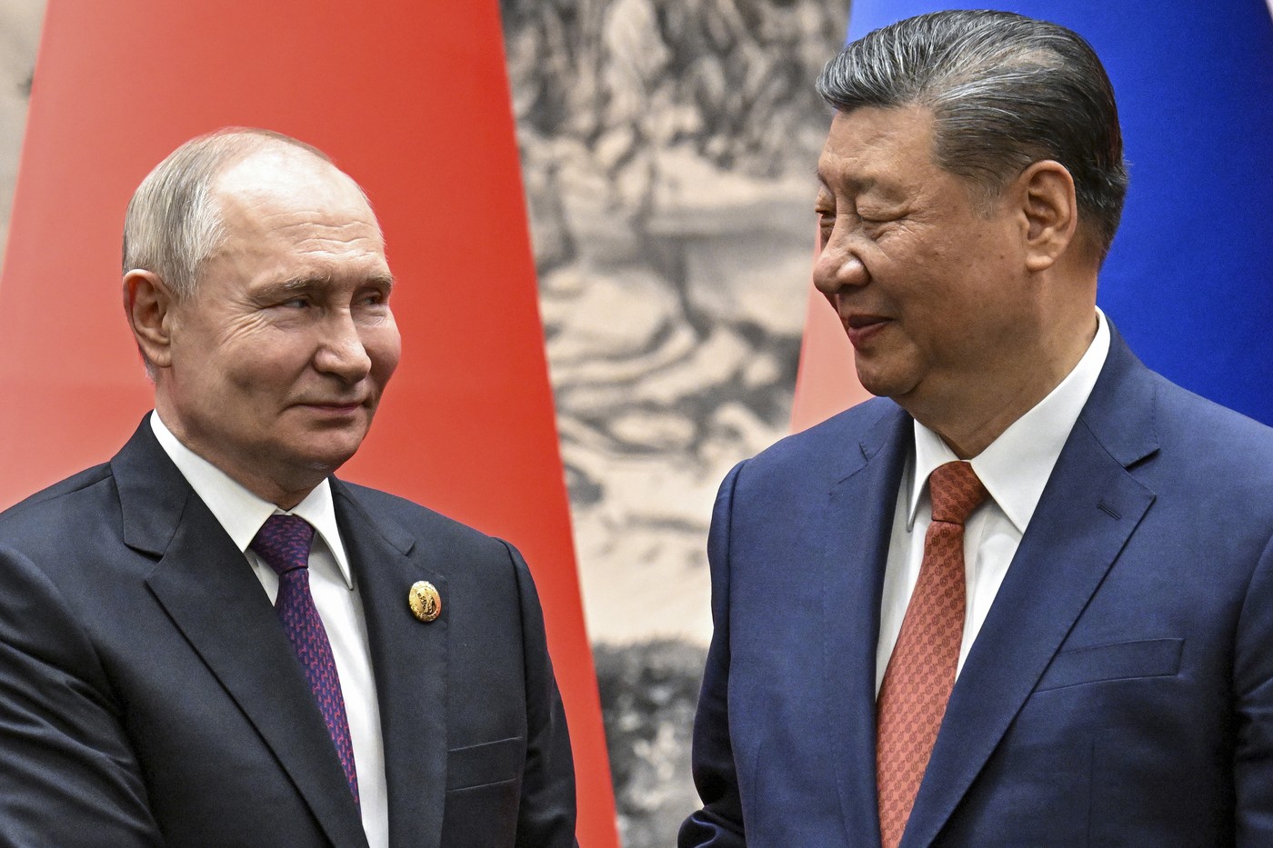 Prezident Ruska Vladimir Putin a čínsky prezident Si Ťin-pching. Foto: Profimedia, ČTK, AP/Sergei Bobylev