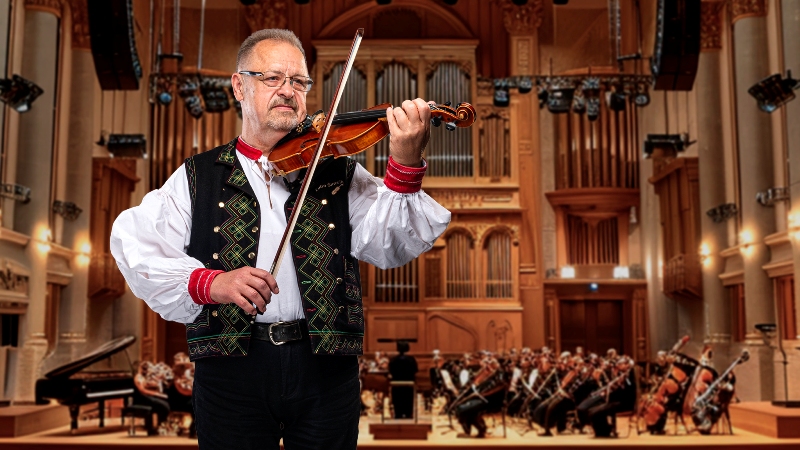 Ľubomír Šimčík, dlhoročný člen a primáš Ľudovej hudby FS Šarišan. Foto: Ján Štovka