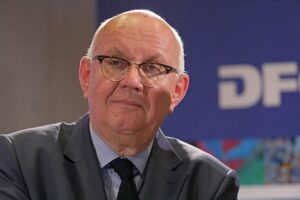 Scientizmus ohrozuje demokraciu. Mnohí vedci namiesto argumentov používajú frázy