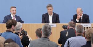 Aké majú Nemci preferencie: Takmer polovica stredopravých voličov by dala hlas AfD