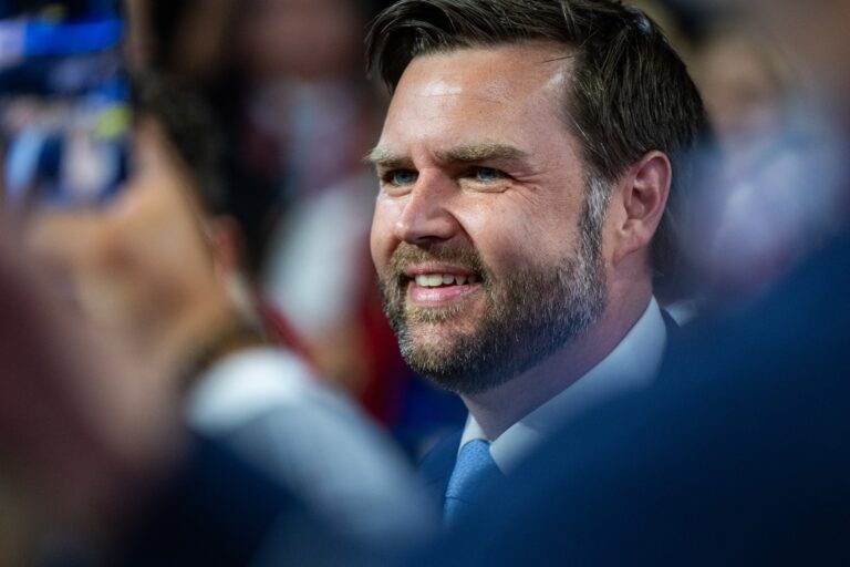 Senátor Spojených štátov amerických JD Vance (republikán z Ohia) je oficiálne nominovaný na post viceprezidenta na Národnom zjazde republikánov v Milwaukee, WI, USA 15. júla 2024. Zdroj: Profimedia