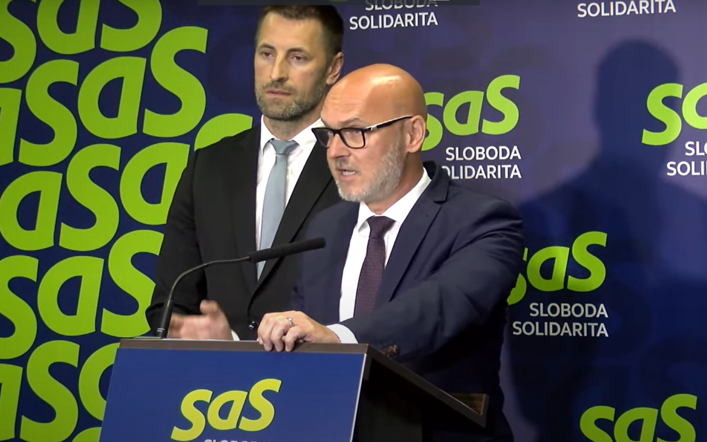 Tlačová beseda k zmenám pri paušálnych výdavkoch živnostníkov. Reprofoto: Youtube.