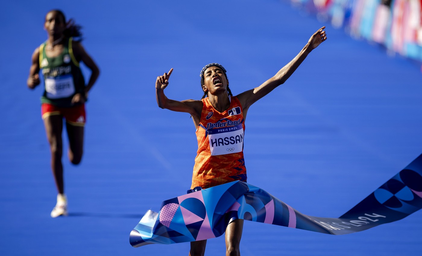 Sifan Hassanová vyhráva maratón na OH v Paríži. Foto: Profimedia. 