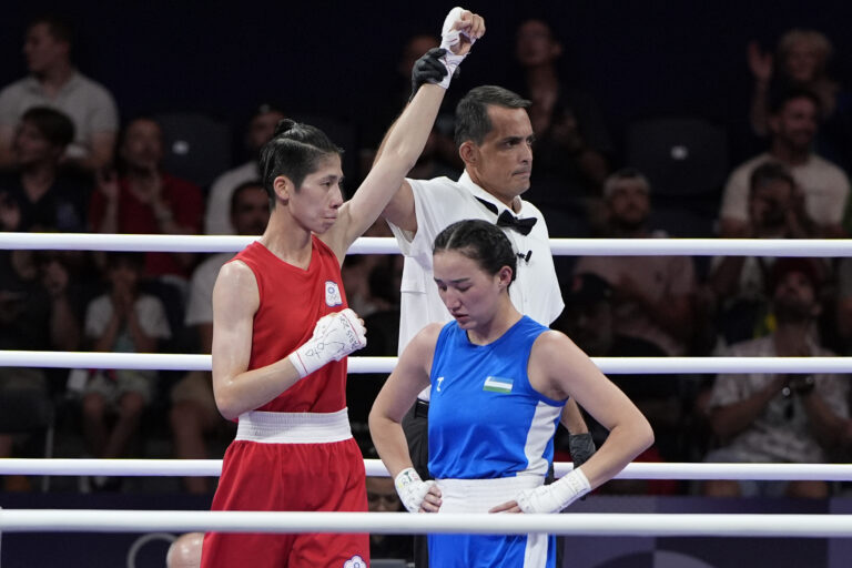Lin Yu-ting a Sitora Turdibekova. Foto: TASR/AP