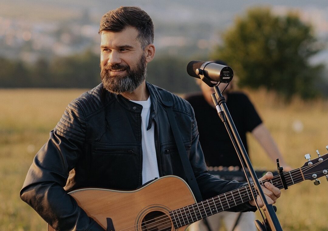 Hudobník a spevák Peter Křemen. Foto: Dominik Bebko