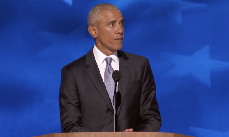 Barack Obama počas národného zjazdu demokratov v Chicagu podporil Kamalu Harrisovú na post prezidentky USA.Reprofoto: FB/Barack Obama