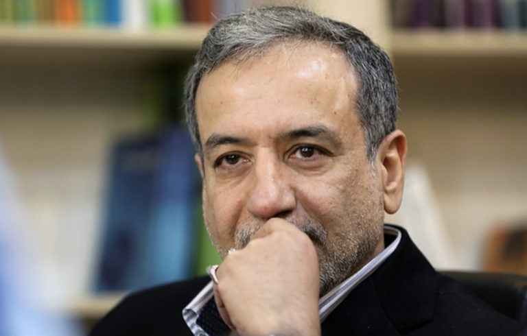 Arakčí: Chameneí je nažive, útočili sme na americké základne