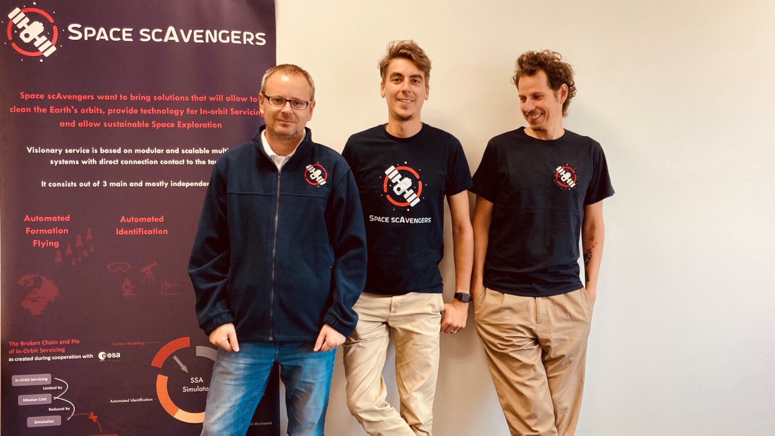 Marek Gebura (vľavo), Tomáš Balog,(v strede) Michal Mlatiček (vpravo). Foto: Space scAvengers