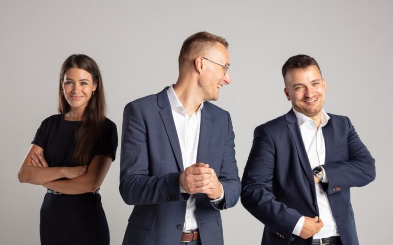 Barbora Šišoláková, Michal Kovačič a Adel Ghannam. Foto: Donio.sk
