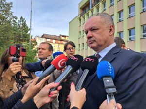 7 dní v kocke: „Špinavý politický proces“? Podvodník Kiska sa neuveriteľne strápňuje
