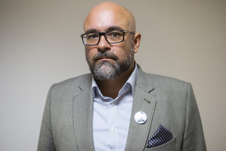 Peter Bárdy.