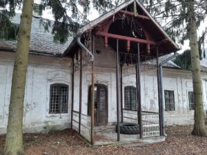Kúpa a rekonštrukcia Ebeczkého kúrie môže zvýšiť cestovný ruch a zatraktívniť Gemer
