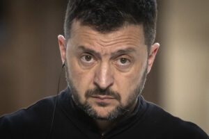 Zelenskyj to preháňa. A stráca kontakt s realitou