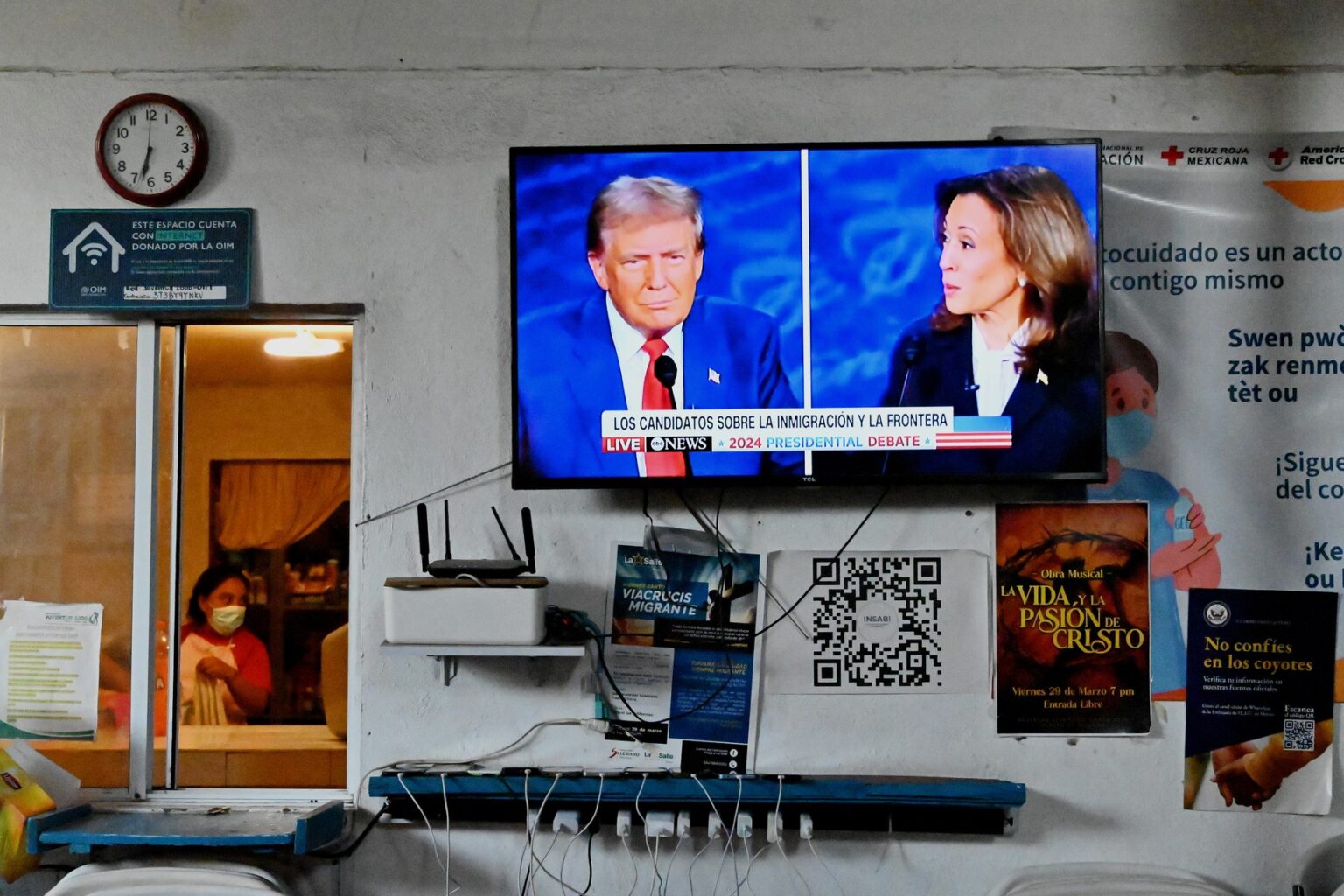 Donald Trump a Kamala Harrisová počas predvolebnej debaty. Foto: Carlos A. Moreno / Zuma Press / Profimedia