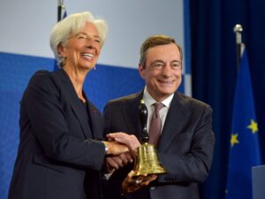 Politici s veľkým bankami nám z Európy budujú skanzen. Prečo starý kontinent zaostáva za USA