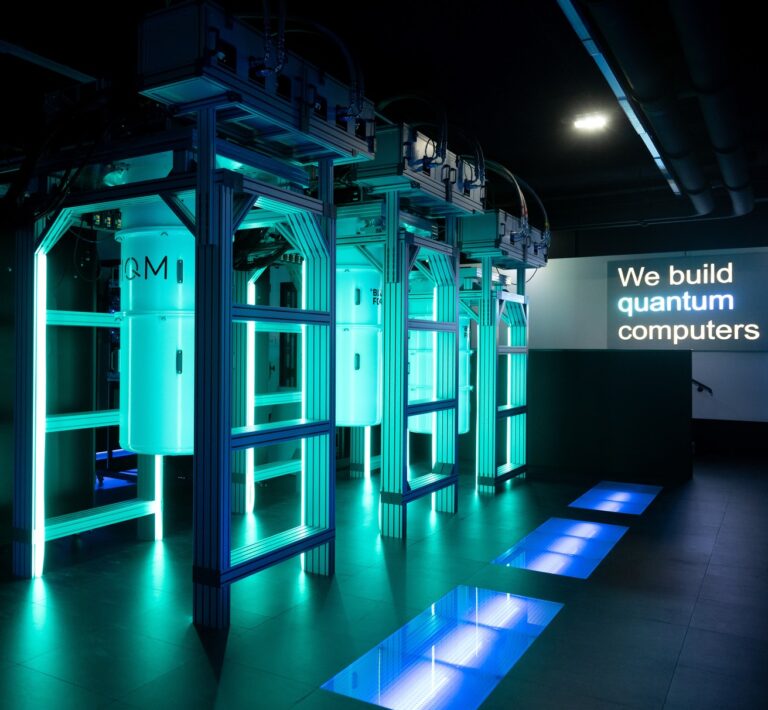 Euro-Q-Exa kvantový počítač budovaný pre LRZ v Bavorsku. Foto: ČTK / DPA / Sven Hoppe