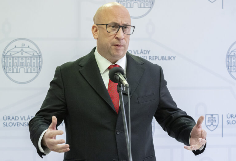 Diaľničný obchvat Ružomberka chcú otvoriť po lete