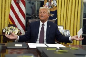 Trump ako Julianus Apostata alebo Odpadlík