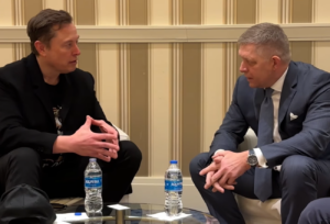 Fico sa stretol s Muskom. Vraj ho uistil, že éra zasahovania do záležitostí iných krajín sa skončila