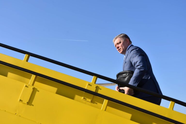 Fico navštívi Vietnam na pozvanie nového premiéra