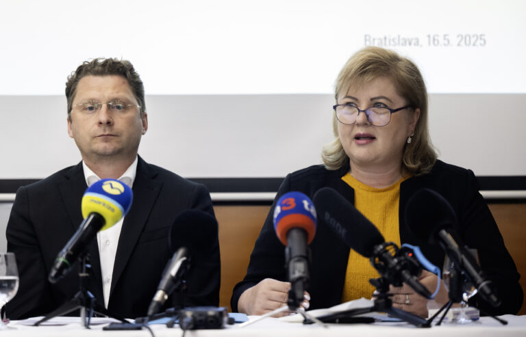 Peter Visolajský a Monika Kavecká. Foto: TASR/Martin Baumann