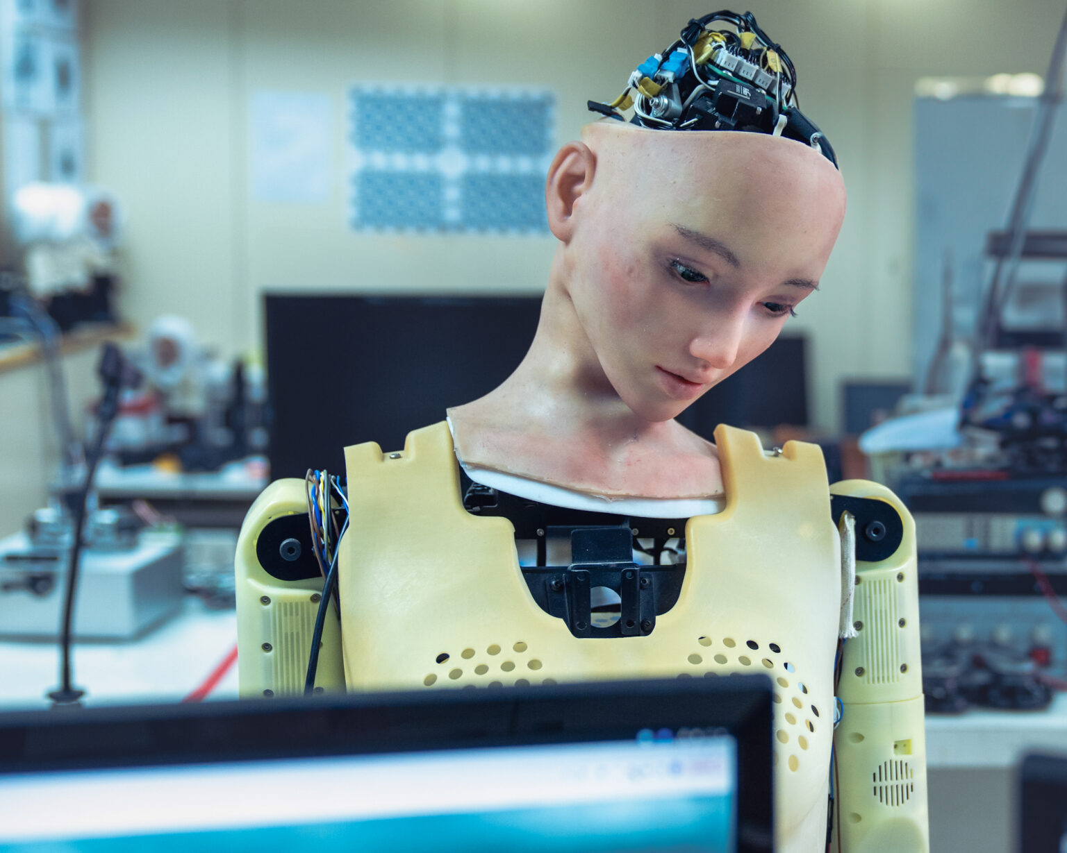 Robot s ľudskou podobou. Hongkong, Čína. Foto: Stringer/Anadolu Agency via Getty Images