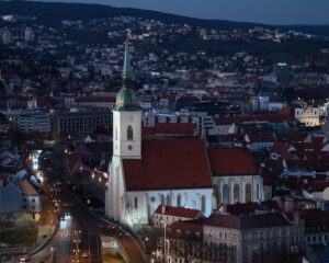 Noc kostolov 2025: otvorené chrámy chcú otvoriť srdcia