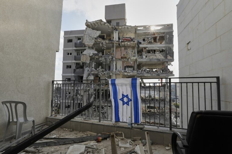 Izraelská armáda oznámila nové útoky na ciele v „srdci Teheránu“