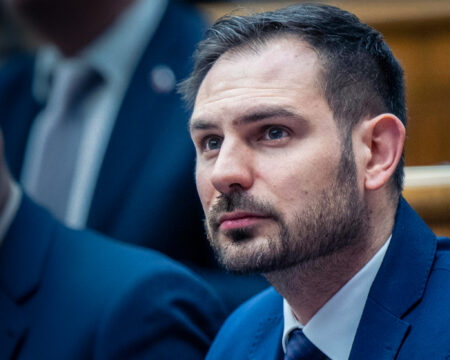 KDH predstavilo očakávanú posilu. Do ich klubu vstúpil Rastislav Krátky