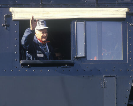 Železnice škrtajú vlakvedúcich a hovoria tomu modernizácia