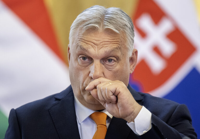Orbán pred voľbami: Maďari nezomrú za Ukrajinu