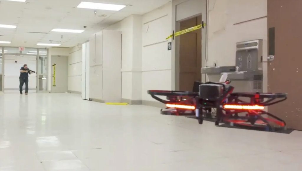 Drohnen sollen die Gangaufsicht übernehmen. Foto: Campus Guardian Angel