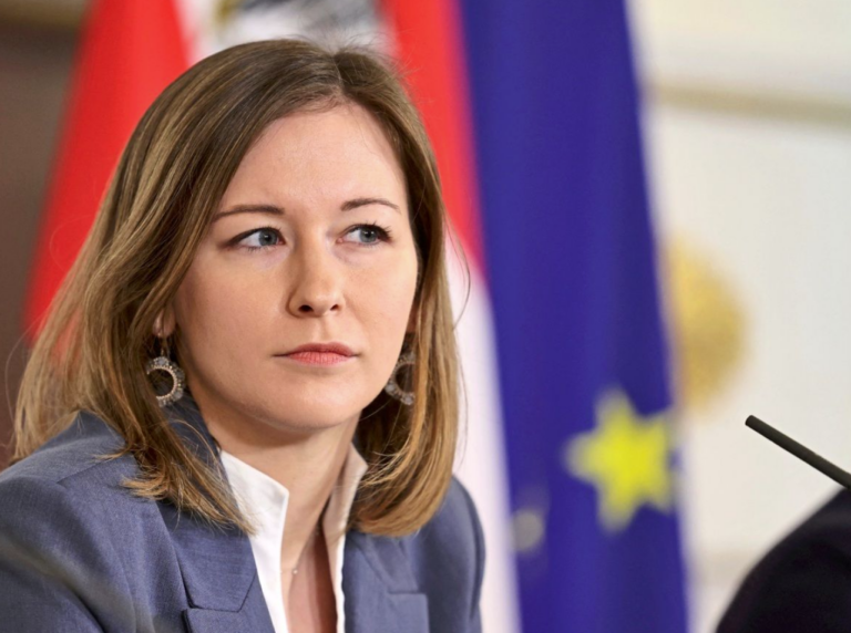 Integrationsministerin Claudia Plakolm: REUTERS/Leonhard Foeger