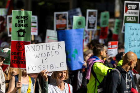 Kým sa v New Yorku rieši klíma, rozvojový svet trpí chudobou. A stačilo by tak málo