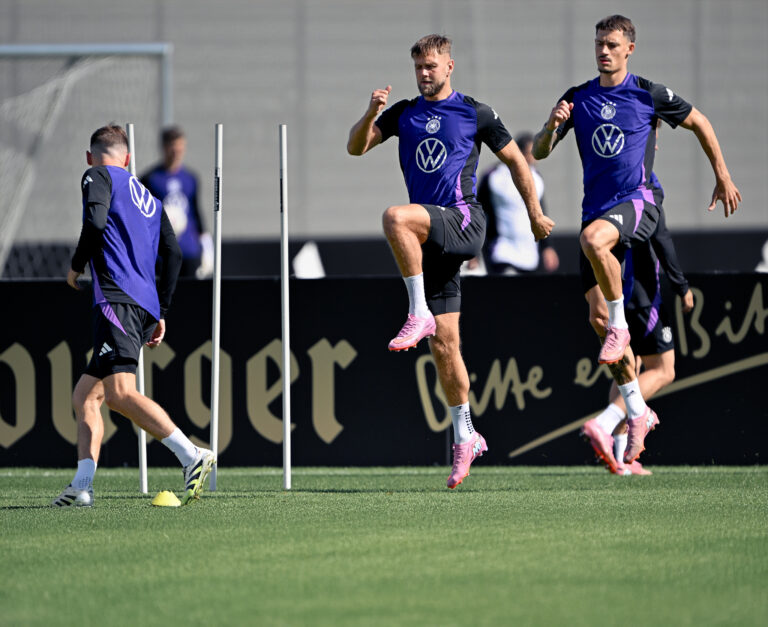 Nemecká futbalová reprezentácia pred zápasom A-skupiny kvalifikácie MS 2026 proti Slovensku v nemeckom Herzogenaurache. Foto: Federico Gambarini/picture alliance via Getty Images