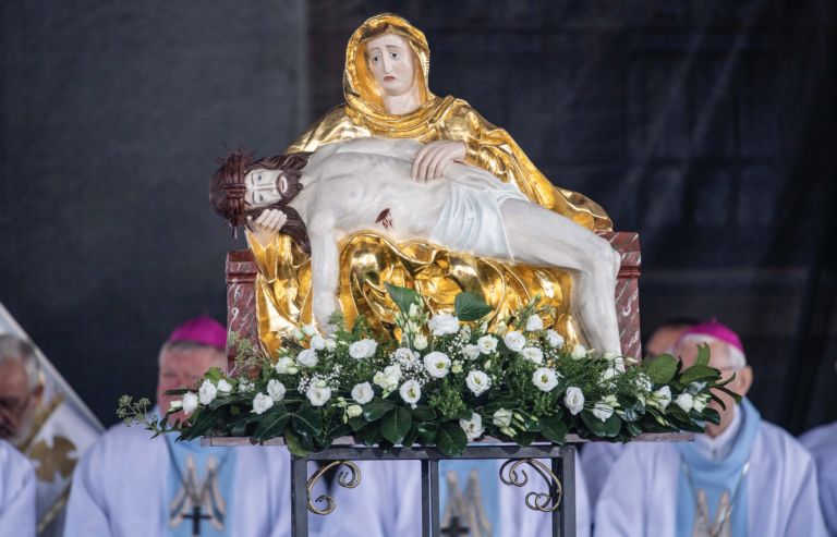 Socha Sedembolestnej Panny Márie. Foto: Marko Erd/TASR