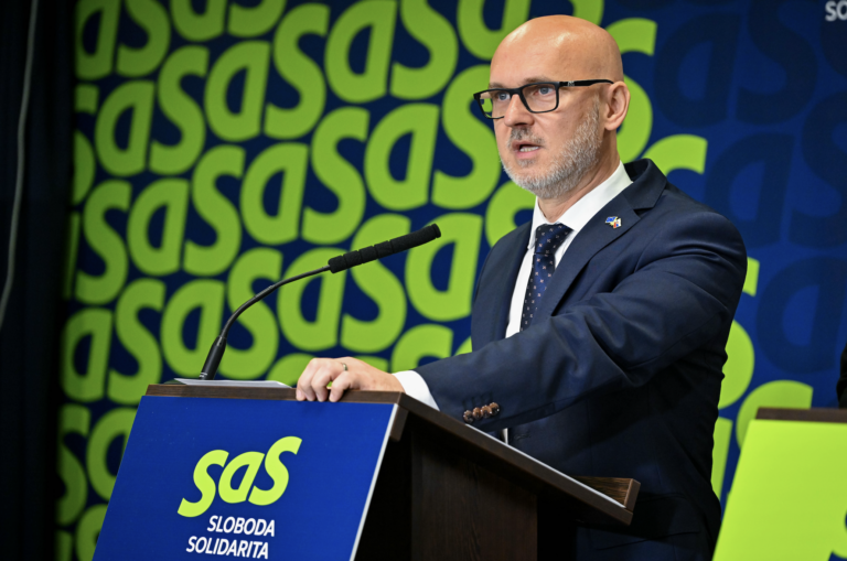 Gröhling: Rozšírili sme najväčšie trestné oznámenie na Fica 