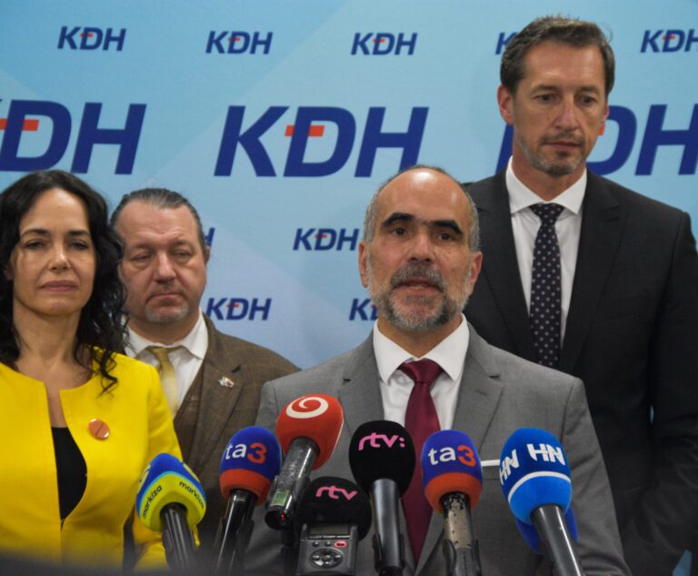 KDH chce obmedziť reklamu na hazard