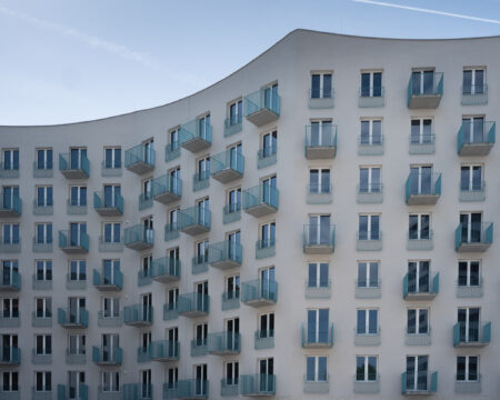 Dotácie na nájomné byty stále lákajú. Šetrenie štátu zasiahne aj podporu bývania