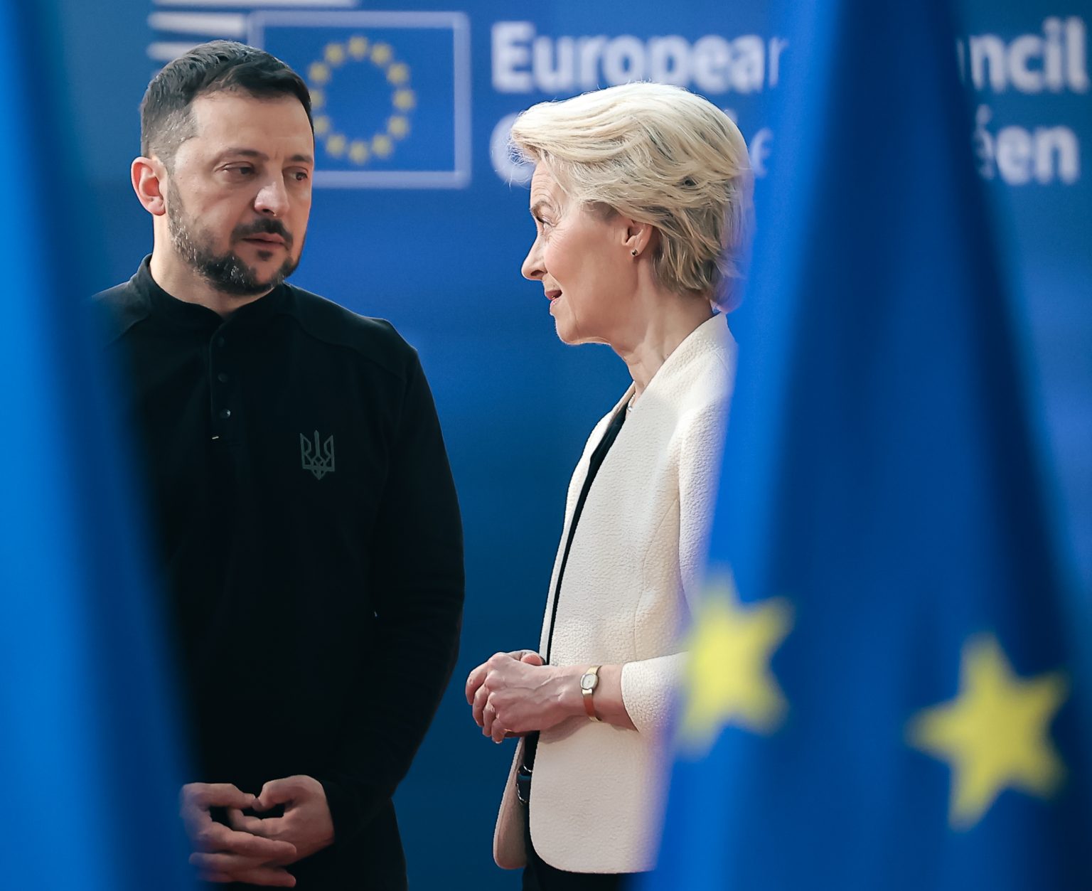 Ukrainian President Volodymyr Zelensky and European Commission President Ursula von der Leyen. Photo: Nicolas Economou/NurPhoto via Getty Images