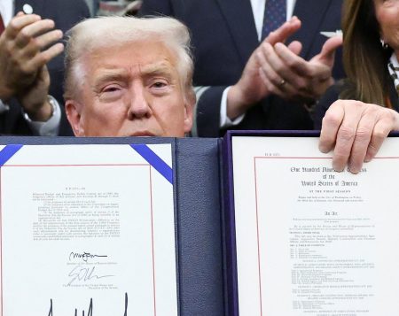 Najdlhší shutdown, najkratšia pamäť trhov