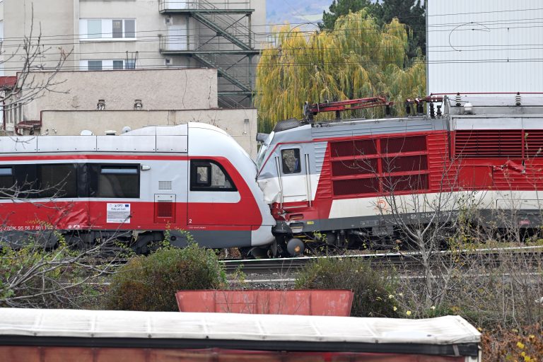 Zrážka vlakov. Foto: Michal Svítok/TASR
