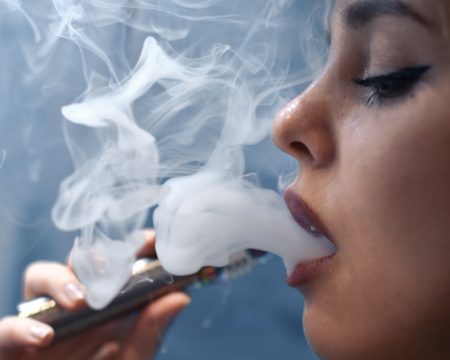 Cúvne Šaško pred Dankom? Lekári a štatistiky potvrdzujú, že stopka vapovaniu je správna