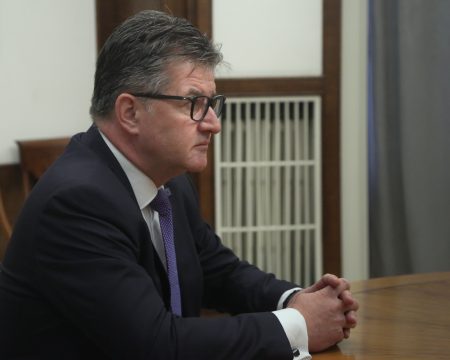 Epstein radil Lajčákovi, ukázali odtajnené spisy