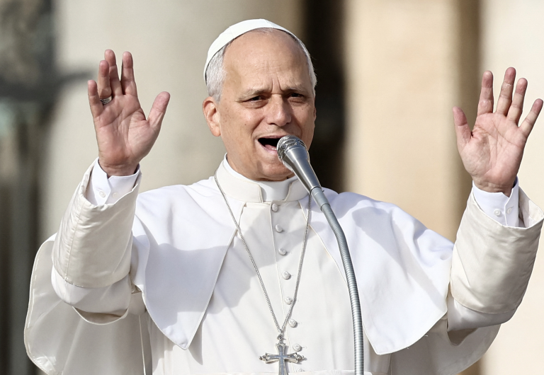 Pápež vyzval lídrov, aby sa vzdali „projektov smrti“ a volili mier