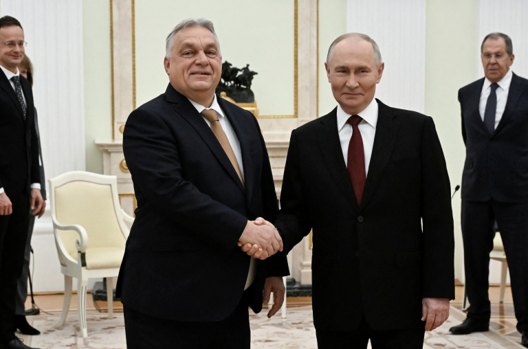 Vladimir Putin and Viktor Orban. Photo: Alexander Nemenov/Reuters