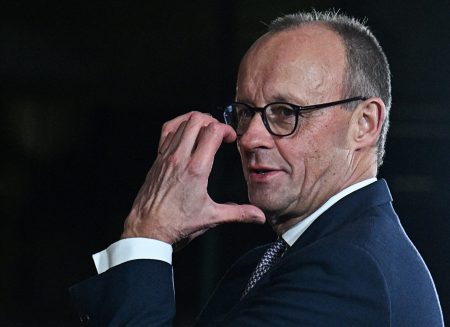 Merz verteidigt regelbasierte Ordnung und bremst Ukraine-Beitritt