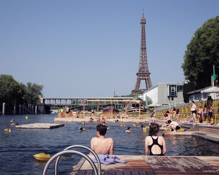 Tourists and Parisians swim in the Seine River. Photo: Antoine Gyori - Corbis/Corbis via Getty Images